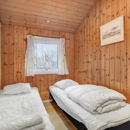 4 Bedroom Lovely In Prázdninový dům *